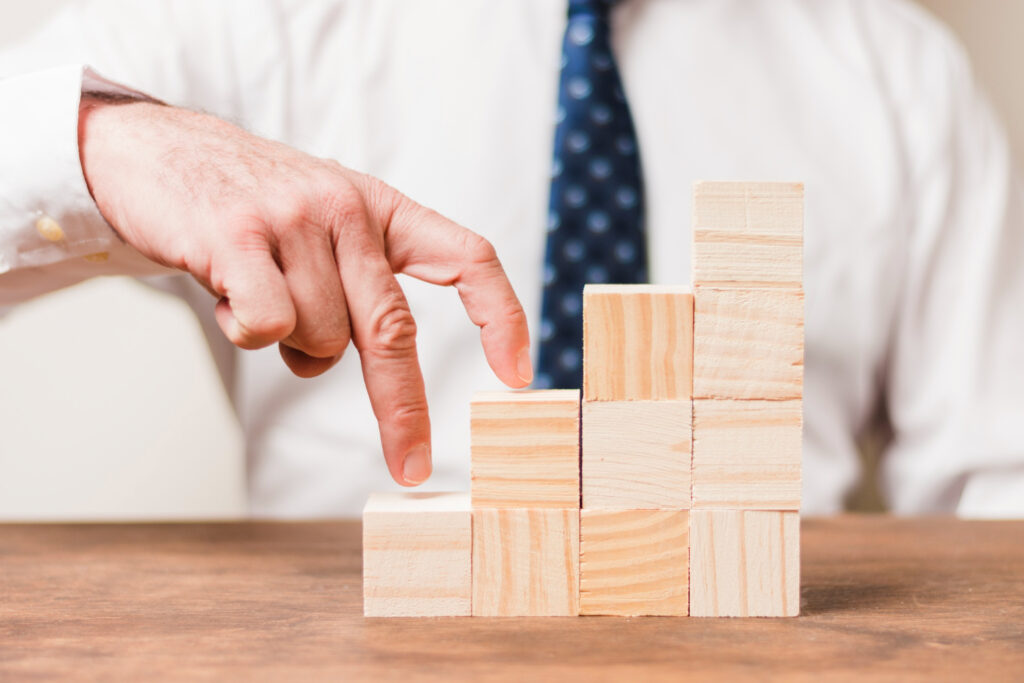 Crescimento empresarial: como estruturar processos seguros